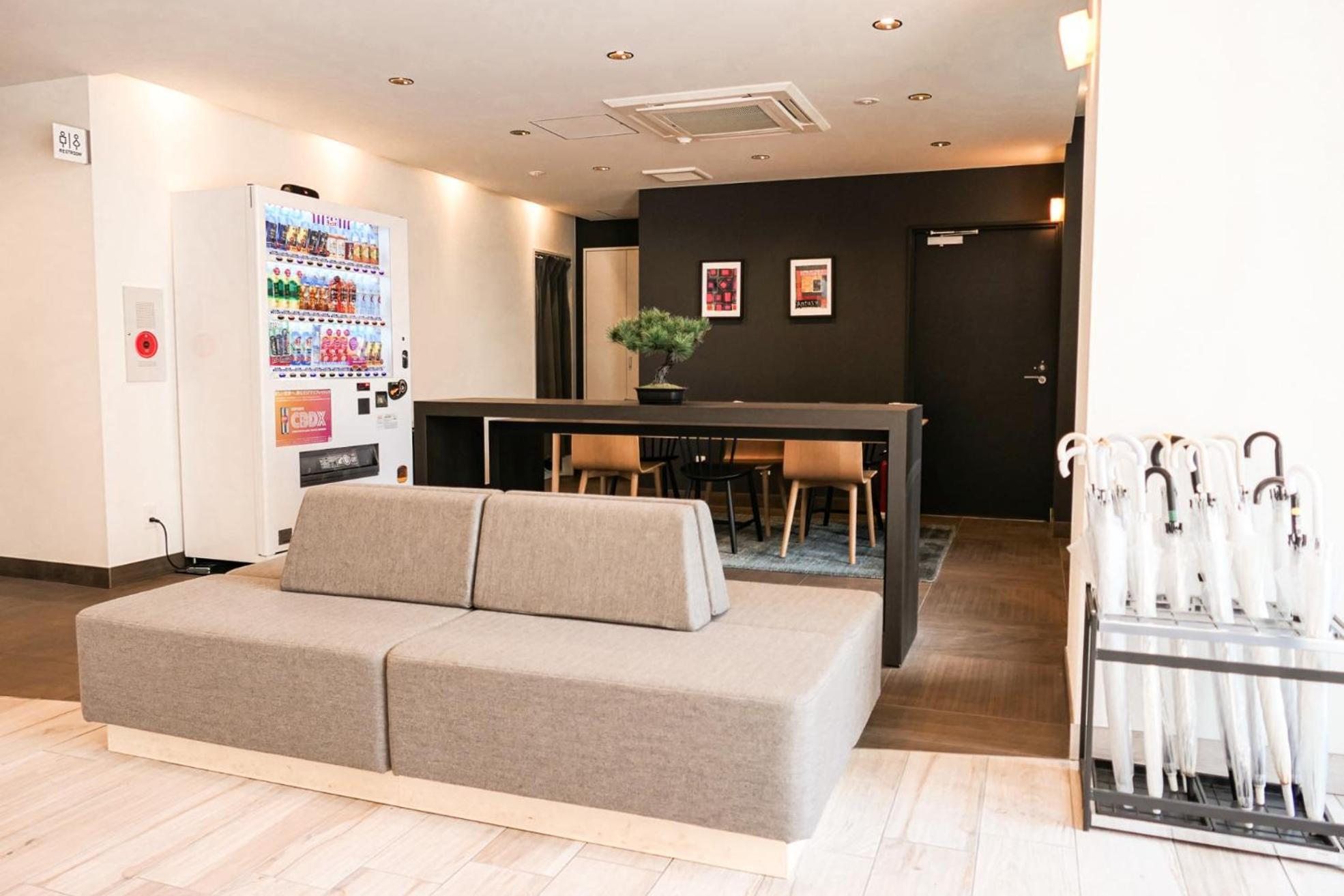 Wayfarer Matsu Hotel Osaka Exterior foto